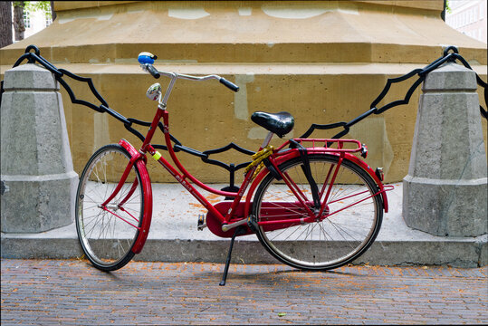 Red Bicycle at the Saxe-Weimar Monument