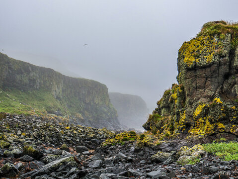cliffs of Lunga 