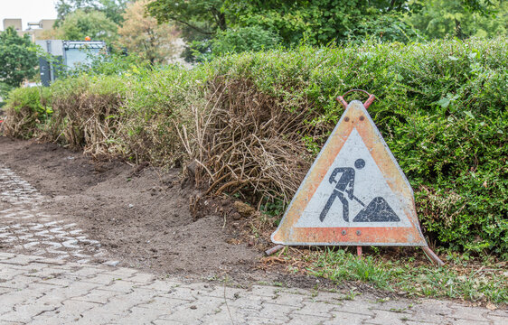 Sign 'construction site' at landscaping site