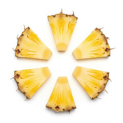 Naklejka premium Fresh pineapple slices arranged in a circle
