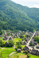 世界遺産　白川郷合掌造り集落　展望台からの眺望　夏 © Hiro074