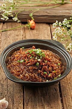 Casserole Minced Meat and Sweet Potato Crystal Noodles