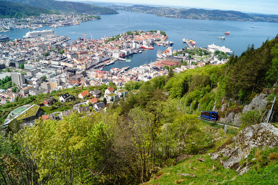 Roedhette und Blaemann sind die beiden Z&uuml;ge der Floibanen in Bergen