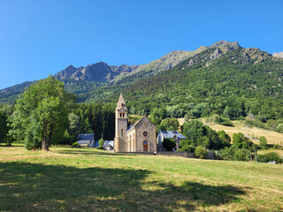 Moulin-Vieux, hameau de montagne à Lavaldens et massif du Taillefer. Isère, Alpes, France. © Didier San Martin