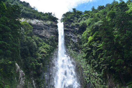 和歌山県 那智勝浦町の那智の滝（那智御瀧）