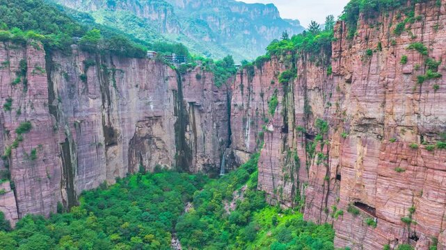 Guoliang Village Canyon, Taihang Mountain Wanxianshan Scenic Area, Linzhou, Anyang City, Henan Province