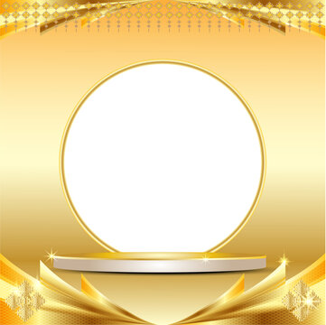 Elegant golden circular frame isolated on transparent background, luxury vector element.