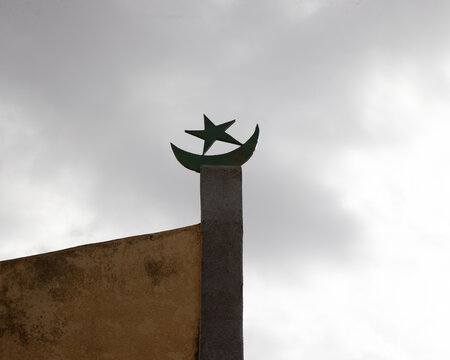 Spirituality, a sacred place of reflection: in Ouagadougou, Muslims gather to implore the Almighty God, Allah.