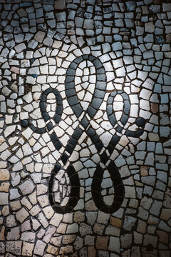 Pavement Design Shows Dark Pattern on Light Stones in Porto