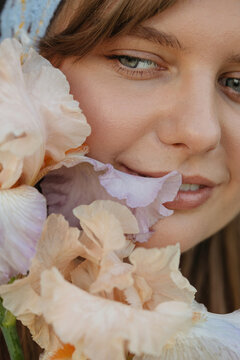 Clop beauty portrait with delicate flowers
