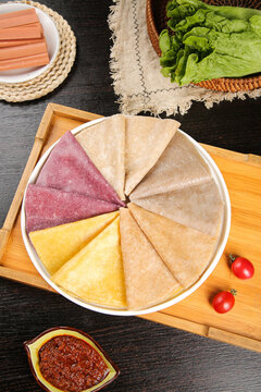 Whole Grain Tortilla Wraps with Fresh Vegetables for Healthy Breakfast Burritos