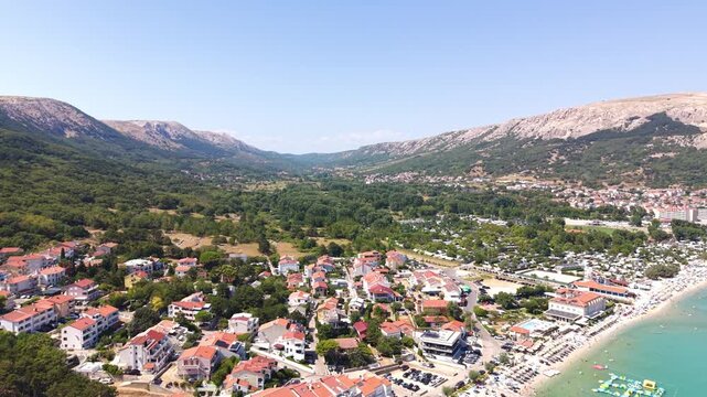 Video Panoramico Aereo su Ba&scaron;ka, Isola di Veglia, Croazia