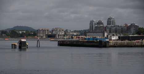 Fototapeta premium Working Harbour Below Victoria’s Residential Skyline