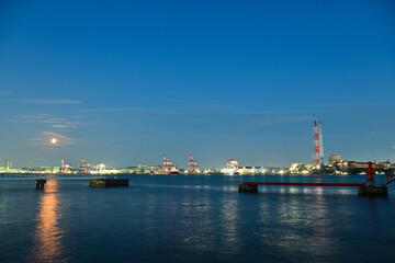 Fototapeta premium 満月の夜
