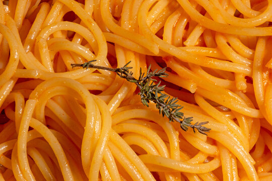 Spaghetti mit Tomatensosse