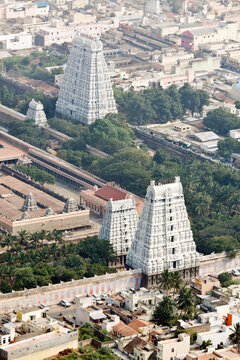 Scene featuring arunachaleswar Temple, Tiruvannamalai, Tamil Nadu, India. Aerial view