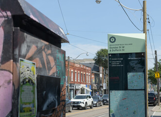 Fototapeta premium abstract view looking east on Dundas St W from Dufferin St, Toronto