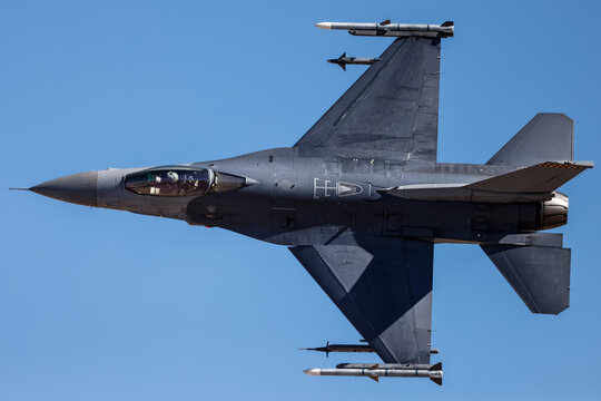 F-16 fighter jet down low