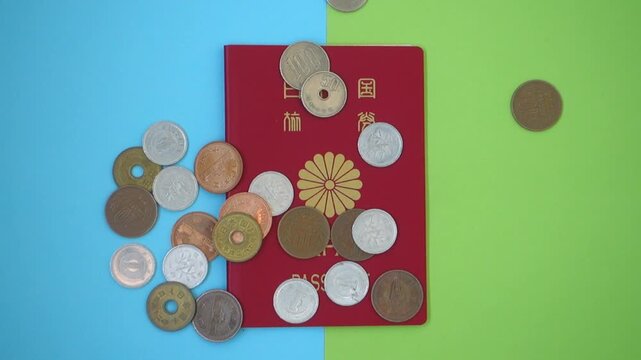 日本のパスポートと日本円