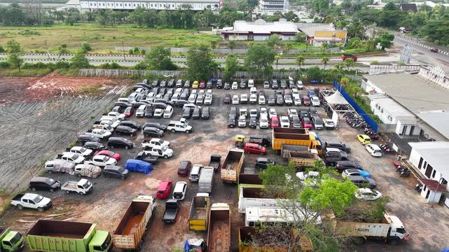 cars parked in a row for sale and auction, cars lined up for easier inspection