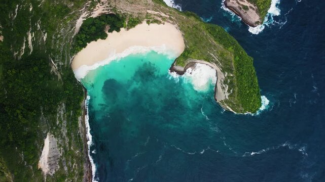 Nusa Penida Kelingking Beach Drone Descending