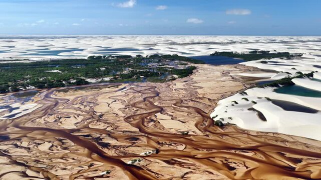 Braided Rio Grande Channels Between Wetlands and Dunes Near Bet&acirc;nia, Brazil