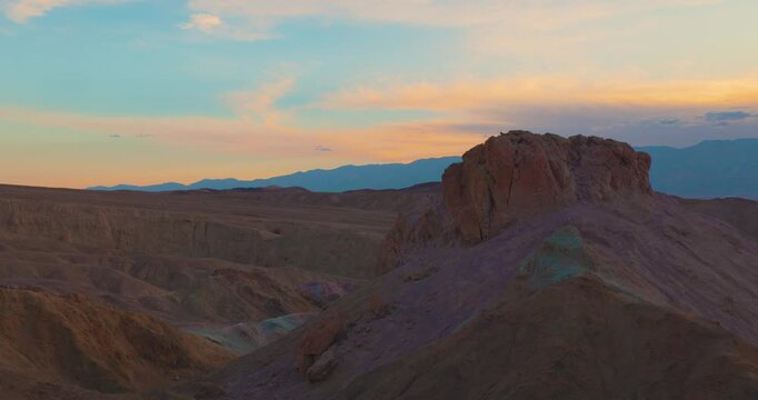 Artist&rsquo;s Palette Colorful Hills in Death Valley National Park