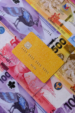 A credit card for contactless cashless payments via a terminal or online. A credit card