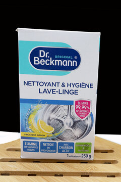 Boite de poudre nettoyante pour lave linge de chez Docteur Beck mam