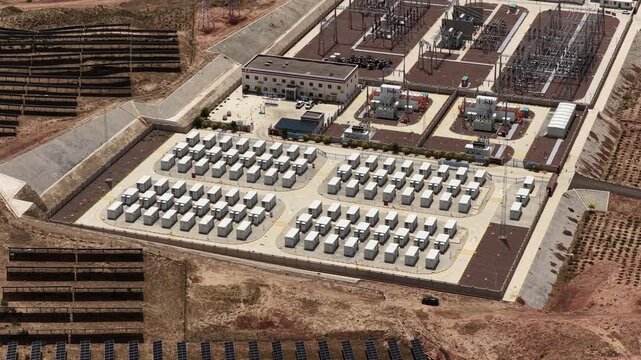 Integrated solar power and energy storage station