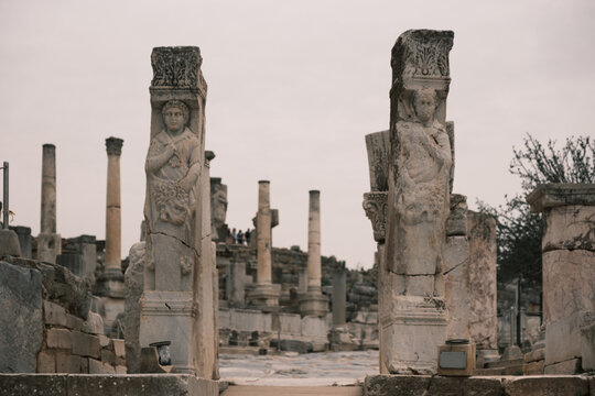 Ephesus izmir Turkiye roman ruins 