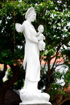Our Lady of La Vang Statue Phat Diem