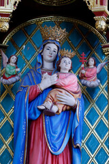 Fototapeta premium Virgin Mary Statue at Phu Nai Basilica