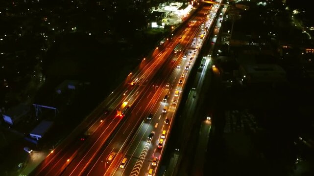 夜のインターチェンジ 空撮 4K