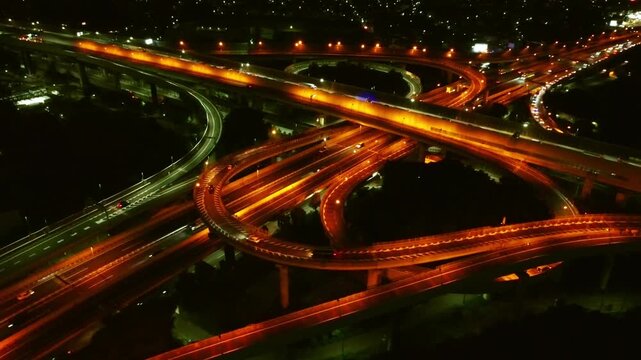 夜のインターチェンジ 空撮 4K