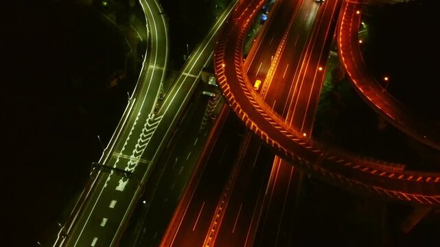 夜のインターチェンジ 空撮 4K