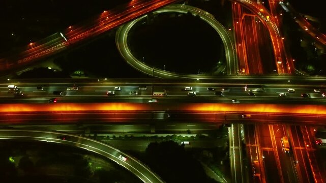 夜のインターチェンジ 空撮 4K