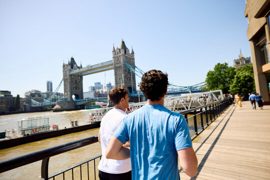 Jogging along the Thames River