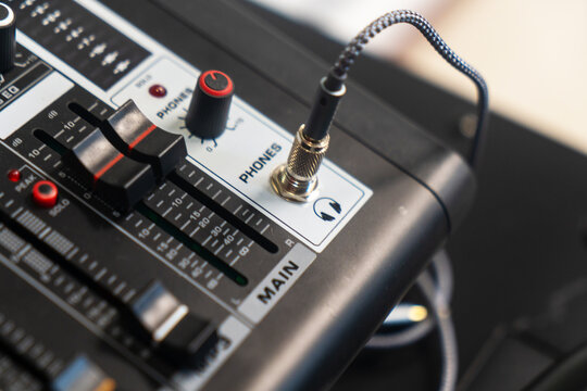 Professional Audio Mixer with Cables and Ports