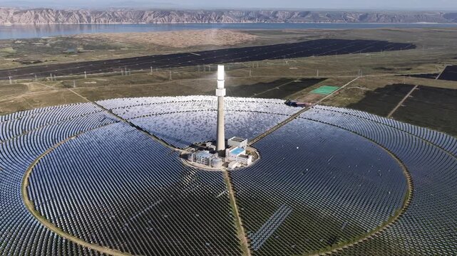 The Solar Oasis: A Hybrid CSP and PV Power Complex