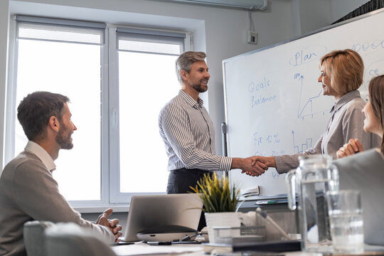 The interview process takes place in the office. It includes a meeting with the HR department and a screening of candidates for the vacancy. A handshake with the candidate