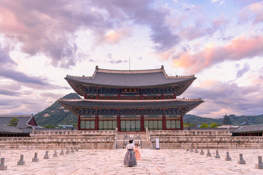 The most beautiful Viewpoint gyeongbokgung palace,
panoramic, tourist attractions in the city park of seoul City,
 Asia business concept image,panoramic modern cityscape building in korea. 