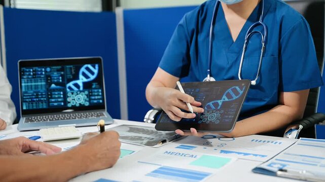 Meeting team of doctor and medical staff Consultation about the treatment of heart disease, pneumonia, gastrointestinal and stomach diseases. and osteoporosis at hospital
