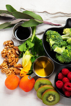 Foods that contain vitamin E.