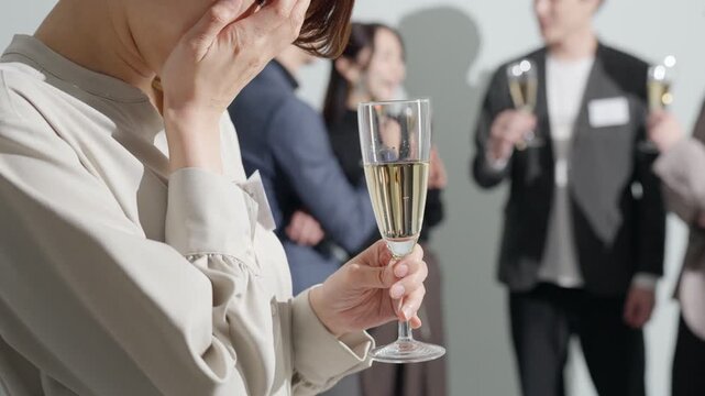 婚活パーティーで失敗する30代女性