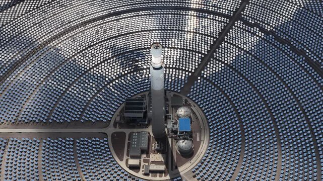 The Solar Oasis: A Hybrid CSP and PV Power Complex