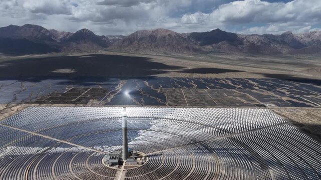 The Solar Oasis: A Hybrid CSP and PV Power Complex