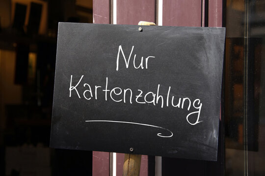 nur kartenzahlung hinweis am eingang