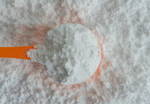 Creatine monohydrate powder texture