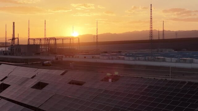 Reflecting the Sun: A Close-Up View of a Tower CSP Plant